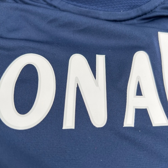 Ronaldo #9 Real Madrid 2005/2006 Away ORIGINAL Adidas VTG Soccer Jersey (L) - Picture 8 of 9